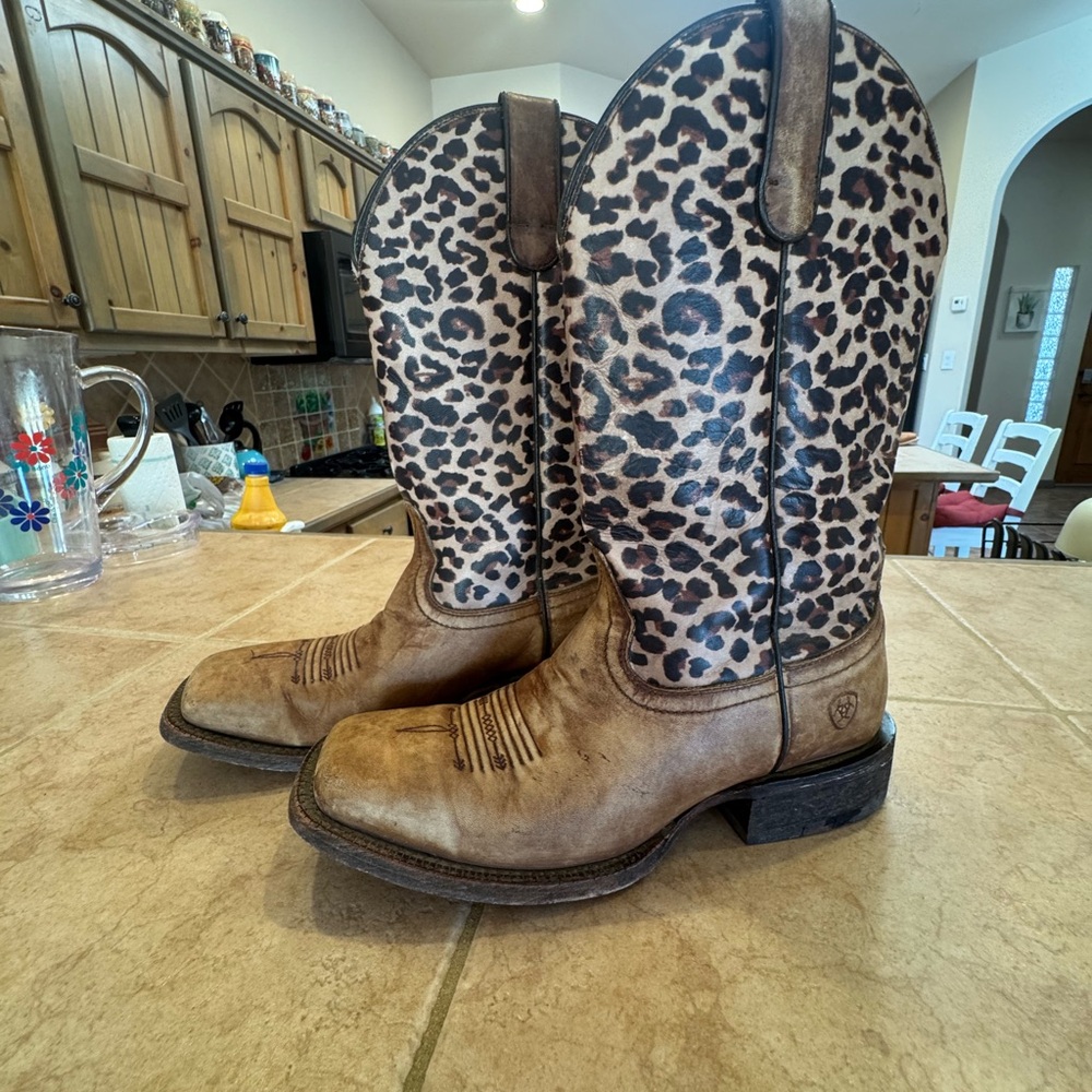 Ariat Women's Tan and Leopard Print Western Boots